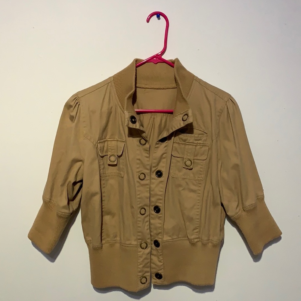 Bomber type button up